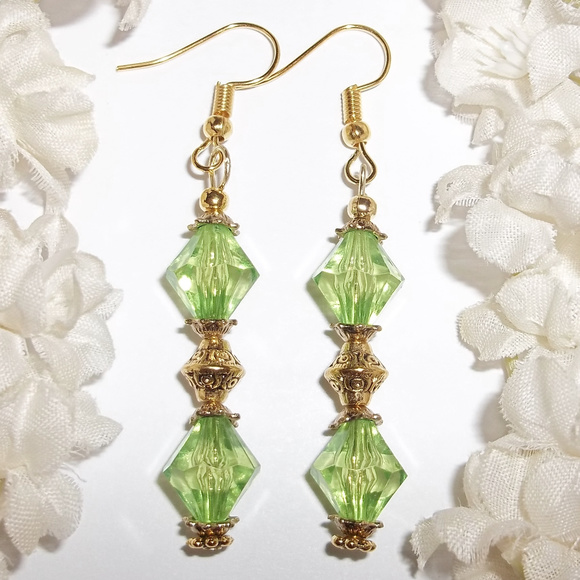 wvluckygirl Jewelry - Green and Gold Beaded Earrings Long Set NWT 5043